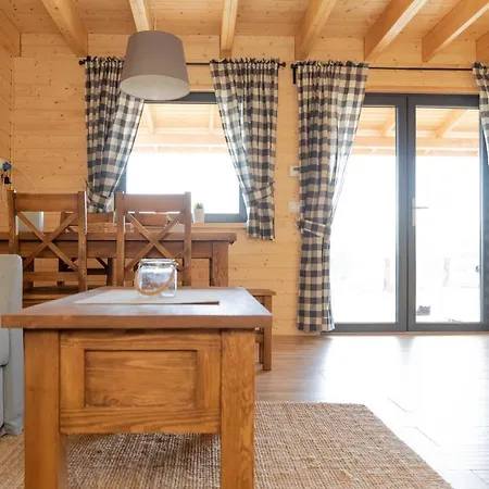 Domki W Plenerze Lodge