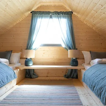 Domki W Plenerze Lodge