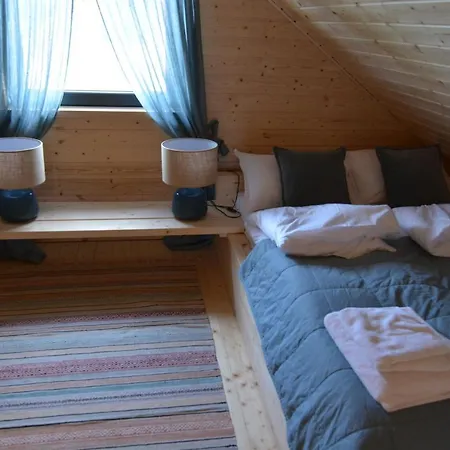 Domki W Plenerze Lodge